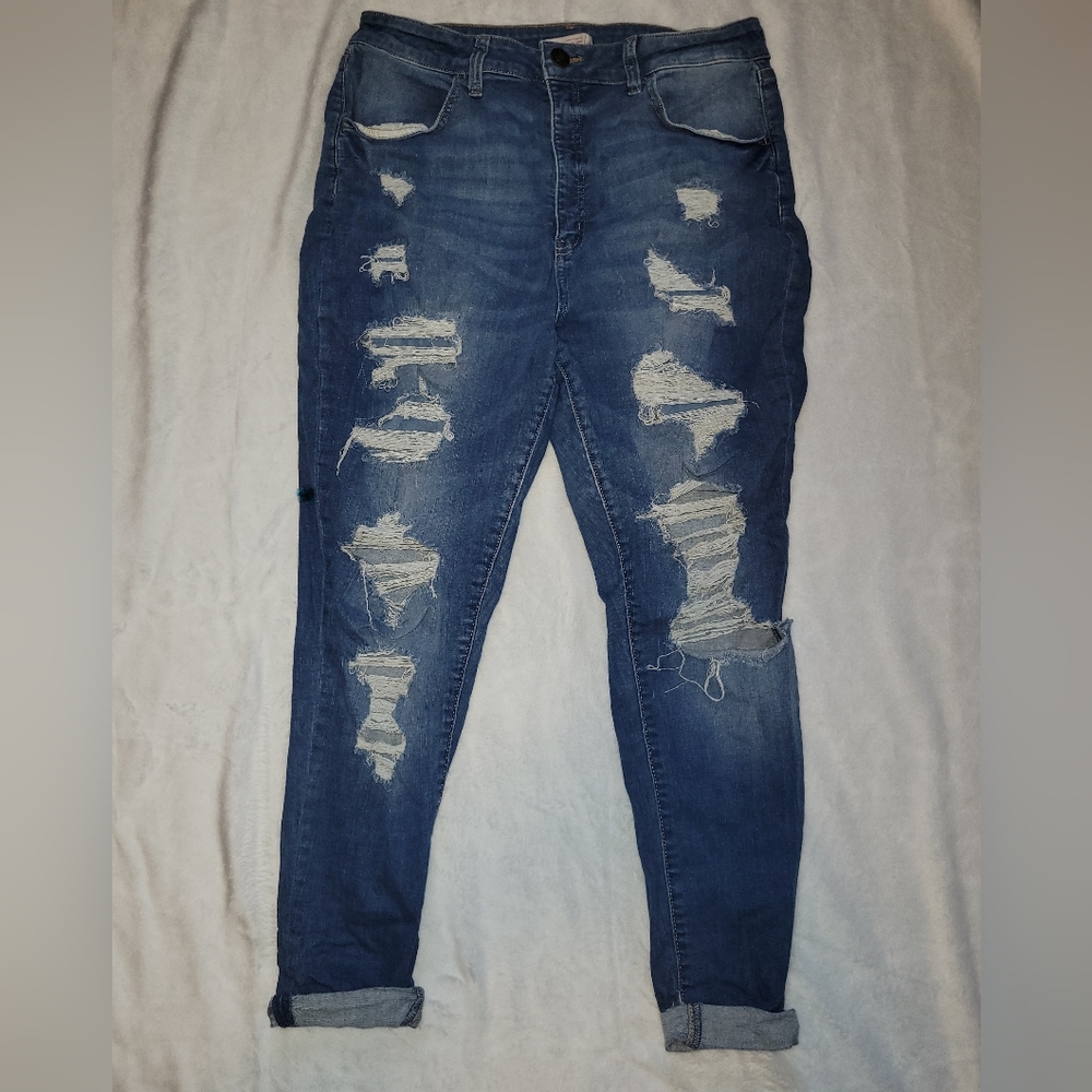 So, size 17, jegging